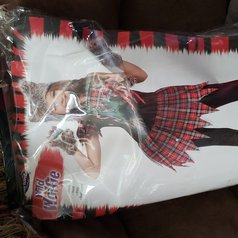 Wild Wolfe girl costume